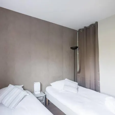 アパート Very Spacious Close To The Sea *